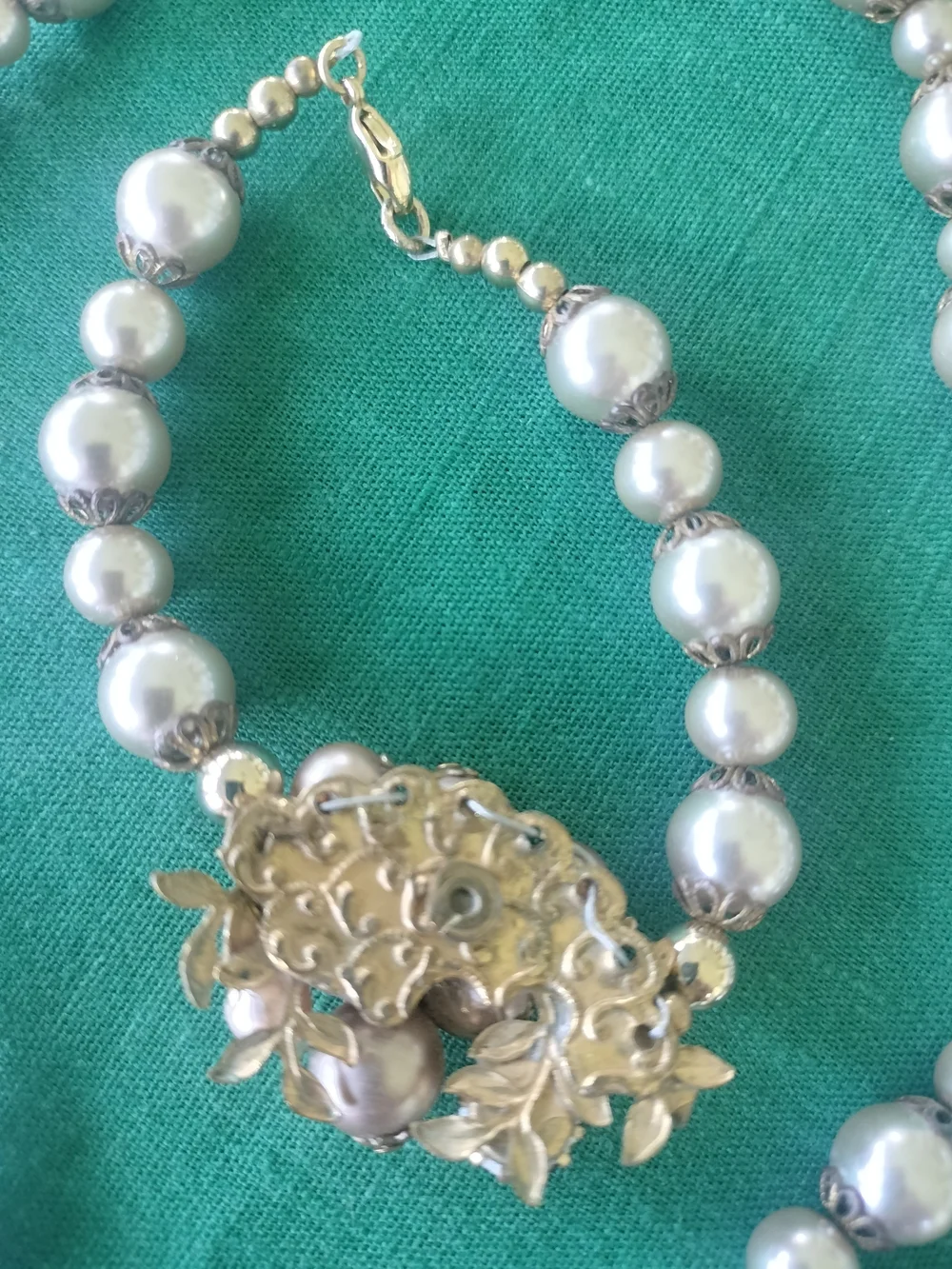 N/A elegant pearl